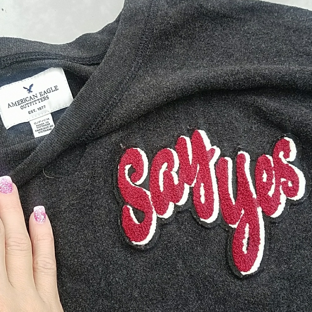 American Eagle Sweater - Picture 3 of 4